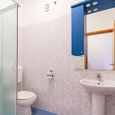 And Alenka Apartment Banjole