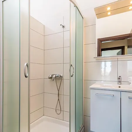 And Alenka Apartment *