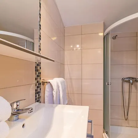 And Alenka Apartment *