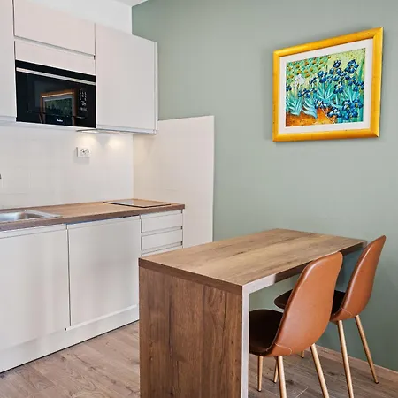 And Alenka Apartment *