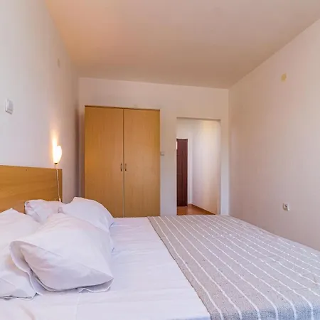 Apartman And Alenka Banjole